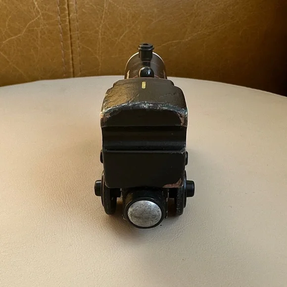 Introducing James - Picture 5 of 6